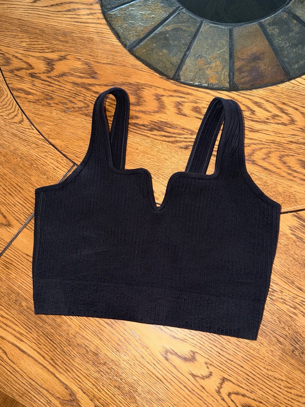 BuffBunny Black Ribbed V-Notch Crop Top